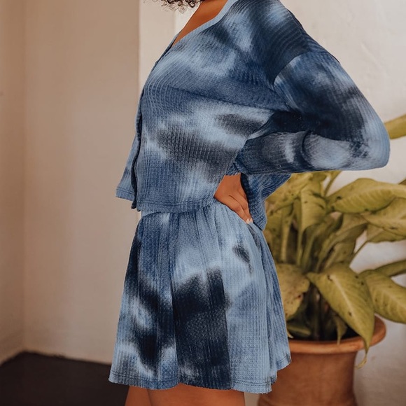 Early Sun Navy Blue Tie-Dye Waffle Knit Shorts - Picture 3 of 7